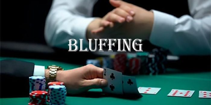 Kỹ thuật bluff đánh lừa đối thủ thường được áp dụng trong Poker