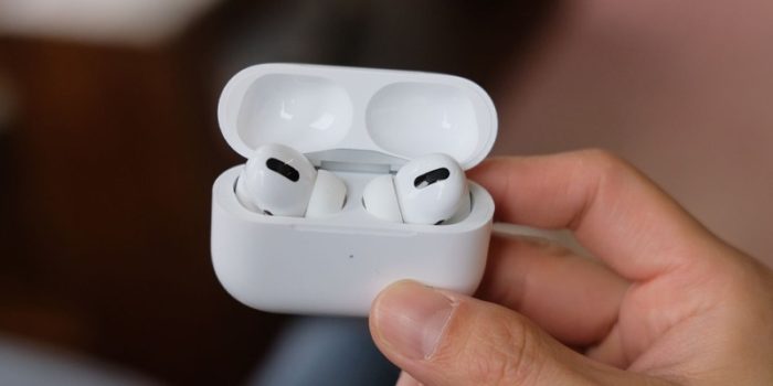Cất, bảo quản Airpod cẩn thận khi không dùng